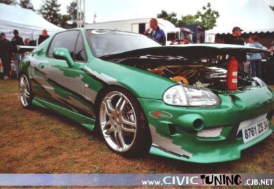  Honda /   honda_tuning_039.jpg - 572x395