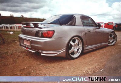  Honda /   honda_tuning_047.jpg - 572x395