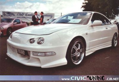  Honda /   honda_tuning_052.jpg - 572x395