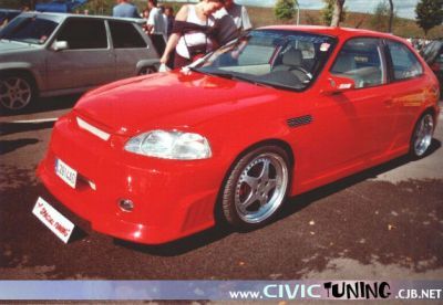  Honda /   honda_tuning_055.jpg - 572x395