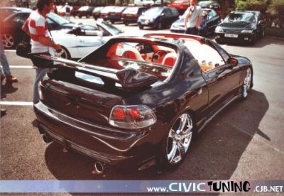  Honda /   honda_tuning_081.jpg - 572x395