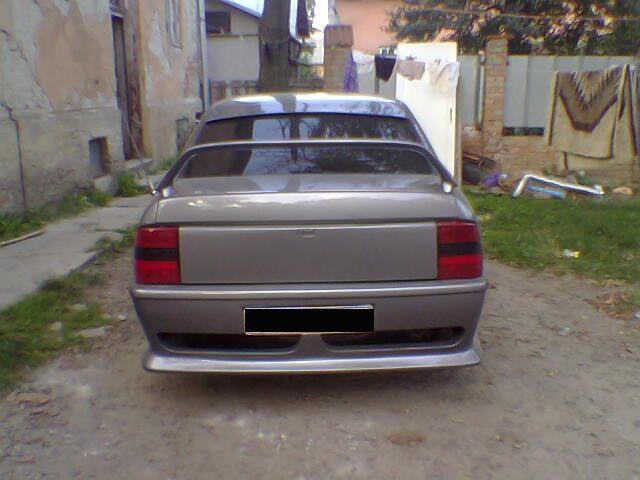 Vectra 2.6 BiTurbo loaded_246.jpg