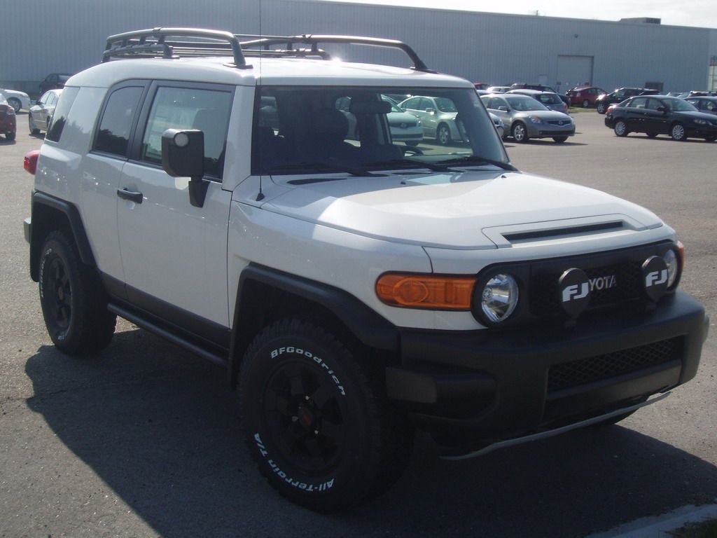 Toyota FJ Cruiser Special Edition Trail Teams loaded_569.jpg