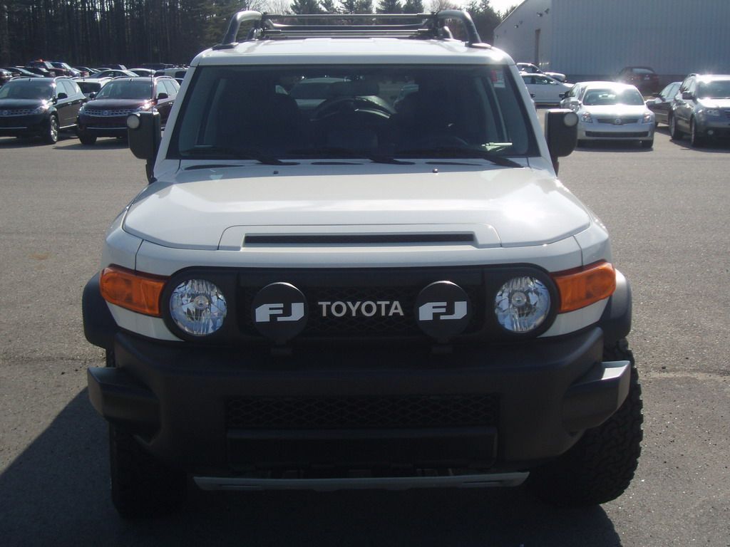 Toyota FJ Cruiser Special Edition Trail Teams loaded_570.jpg