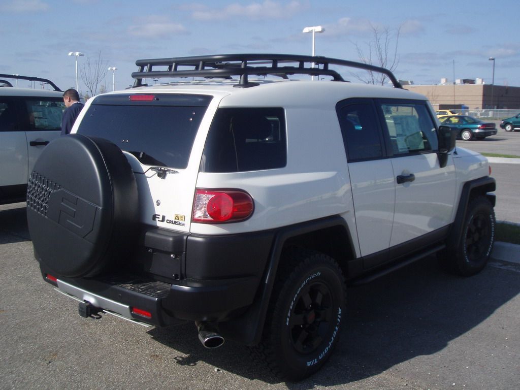 Toyota FJ Cruiser Special Edition Trail Teams loaded_572.jpg