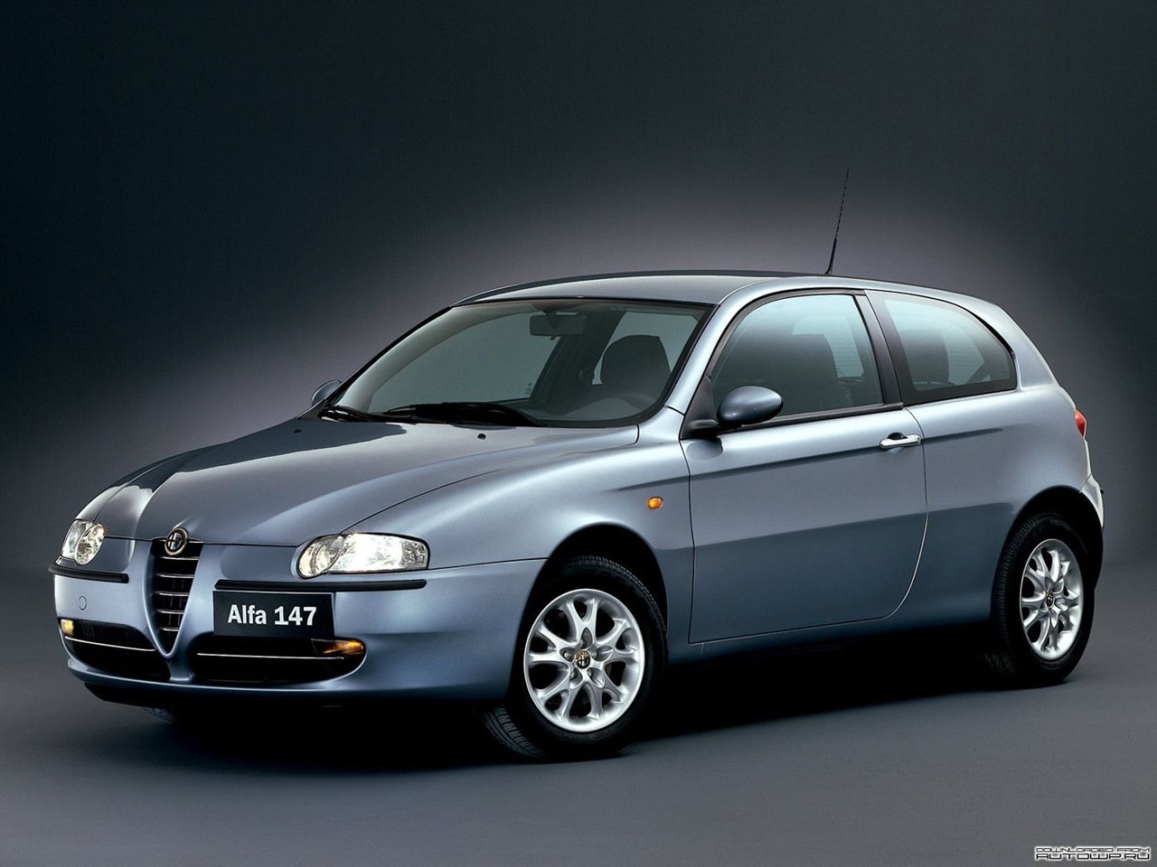  alfa_romeo_16.jpg