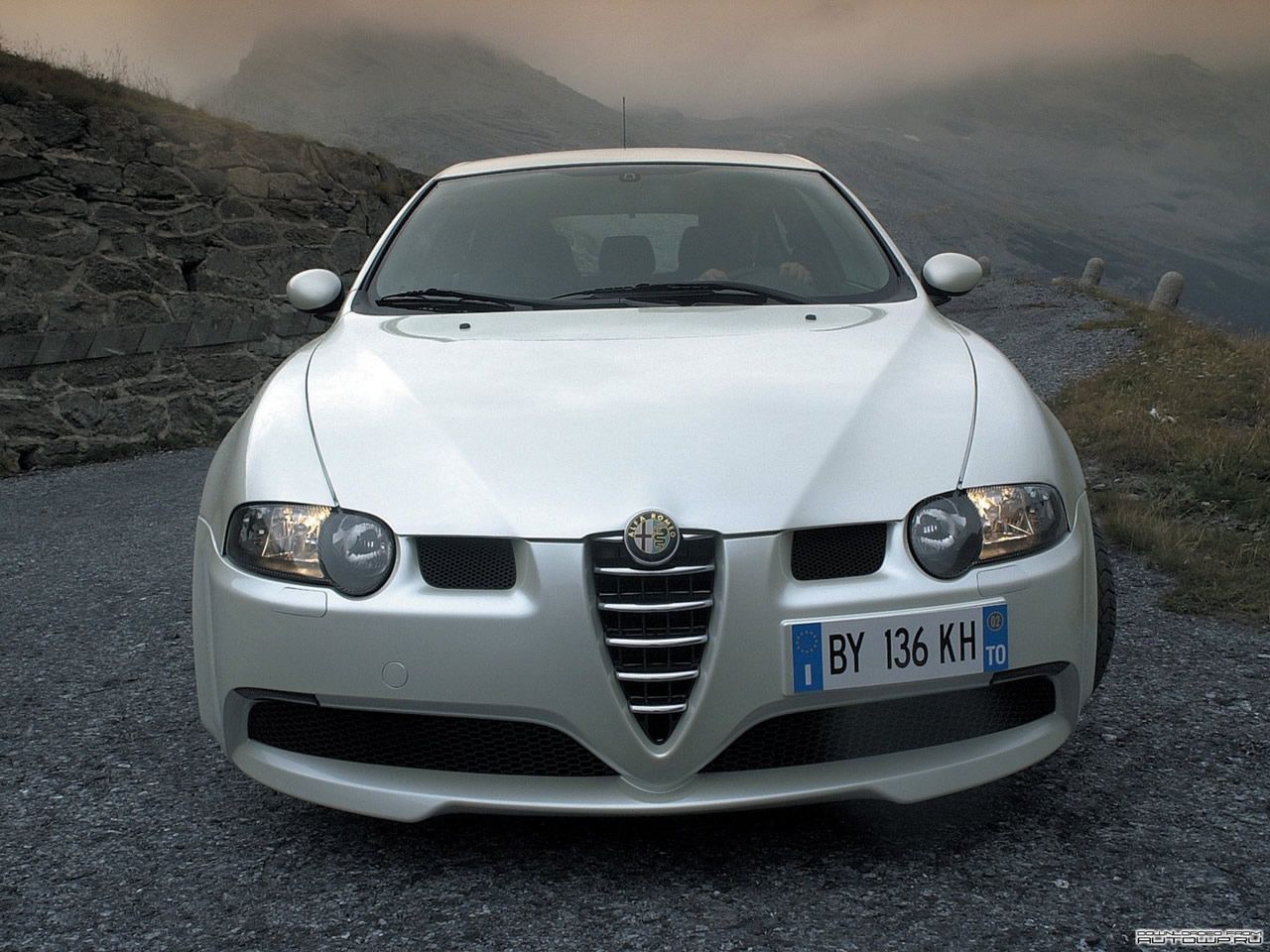  alfa_romeo_26.jpg