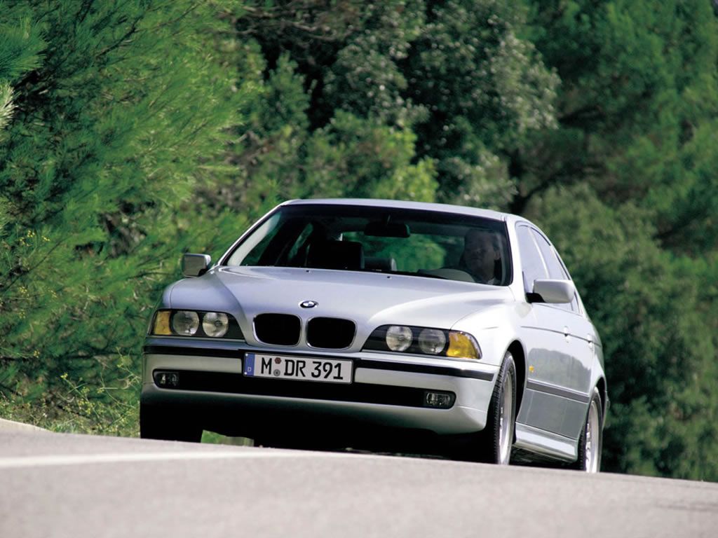      BMW -  bmw_5series_001.jpg