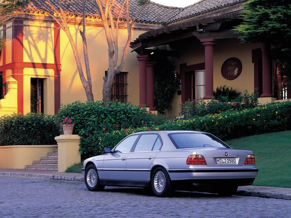      BMW -  bmw_7series_001.jpg