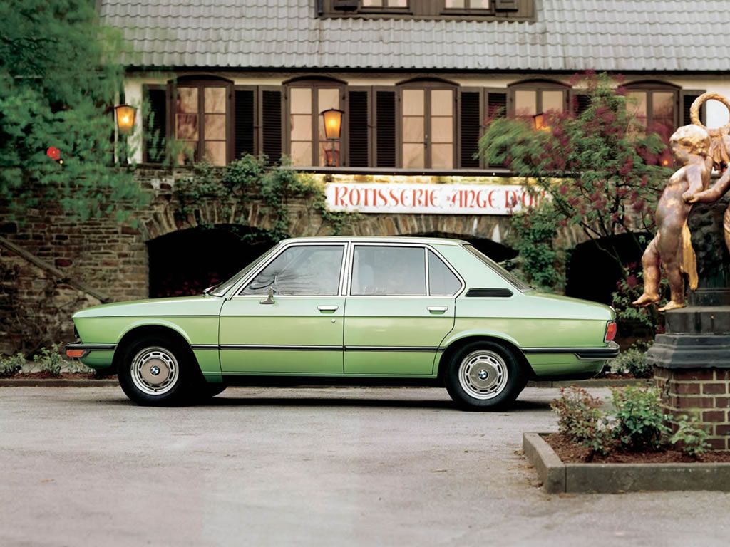      BMW -  bmw_classics_010.jpg