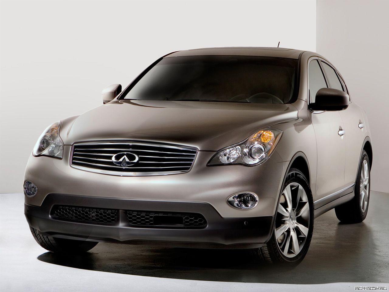  infiniti_3.jpg