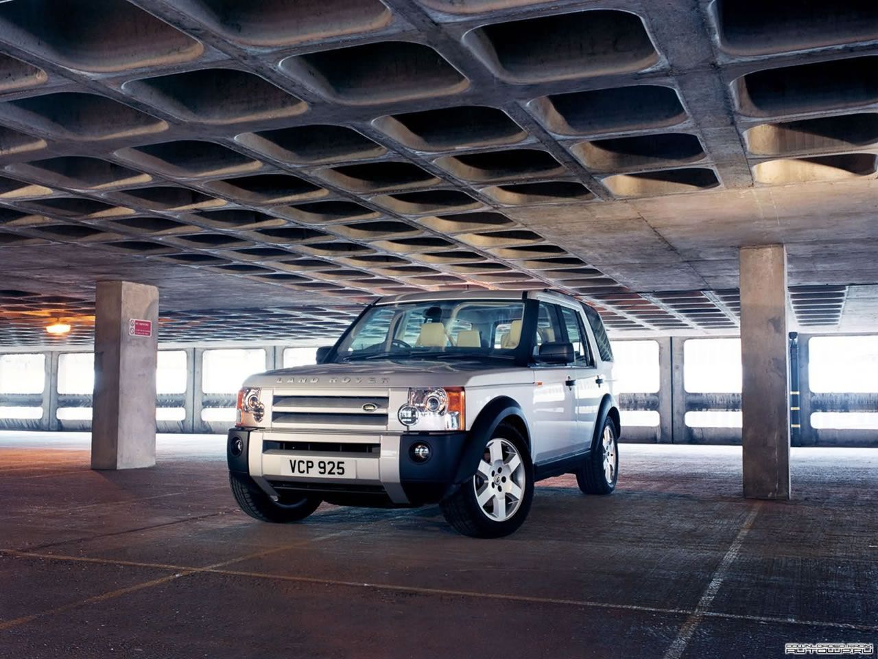  land_rover_15.jpg