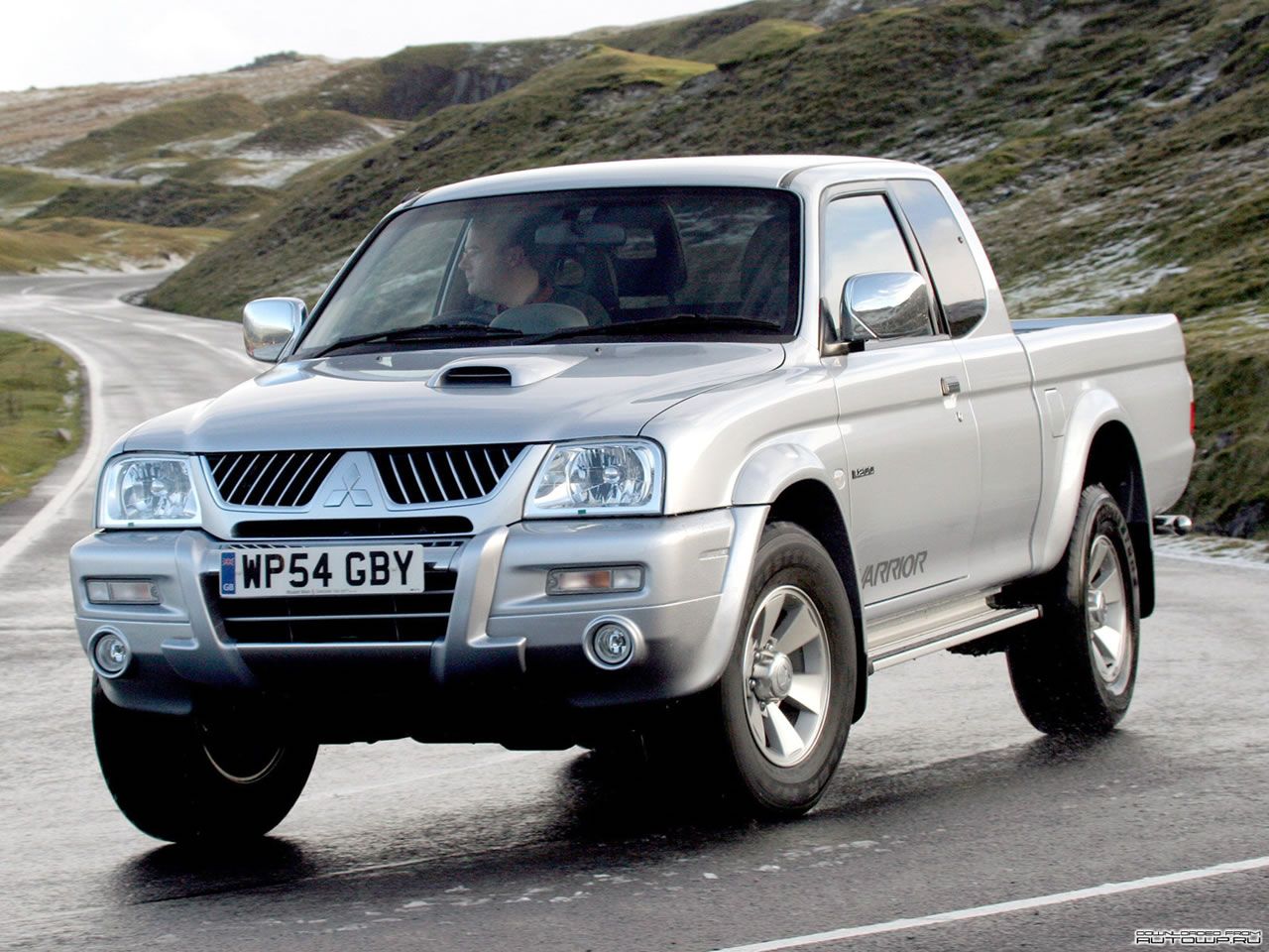  mitsubishil_120.jpg