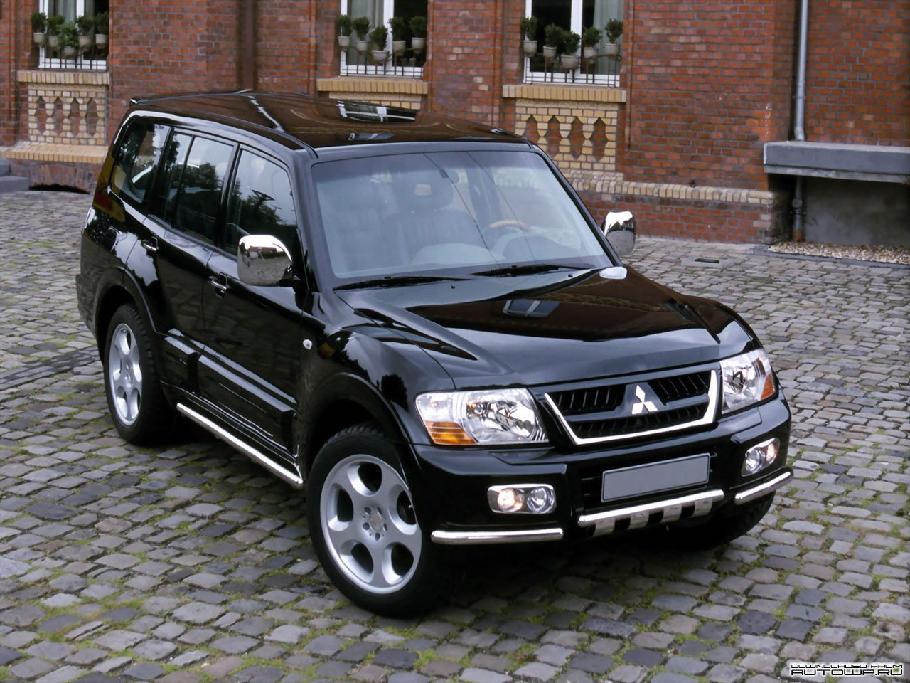  mitsubishil_210.jpg