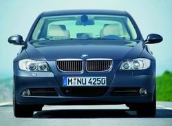 BMW 330I (E90) 