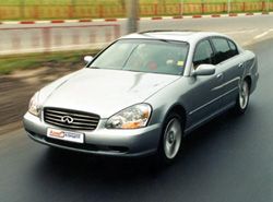 Q45 4.5 (340hp) V8 32V Infiniti 