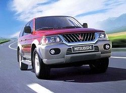 Montero Sport 3.0 V6/24V GLX Mitsubishi 