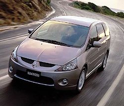 Mitsubishi Grandis 7-seater 2.4 MIVEC 