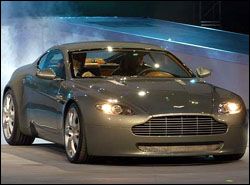 Aston Martin AMV8 Vantage 