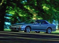 Nissan Skyline 2.5i turbo 24V Sedan 