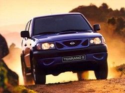 Terrano II 2.4 4WD (116hp) (3dr)(R20) Nissan 