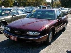 Oldsmobile Eighty-Eight 3.8 V6 LS 