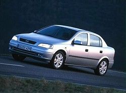 Opel Astra G 1.2 16V (65hp) Sedan(T98) 