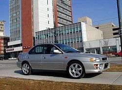 Subaru Impreza 1.6i 4WD Sedan (95hp)(GC) 