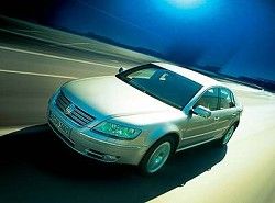 Volkswagen Phaeton 3.2 VR6 24V  3D 