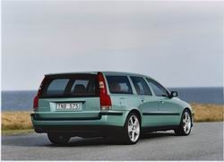 Volvo V70 R 